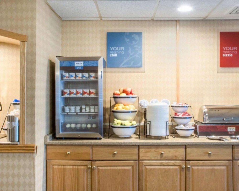 Comfort Inn & Suites Rochester Niagara Falls Image 16